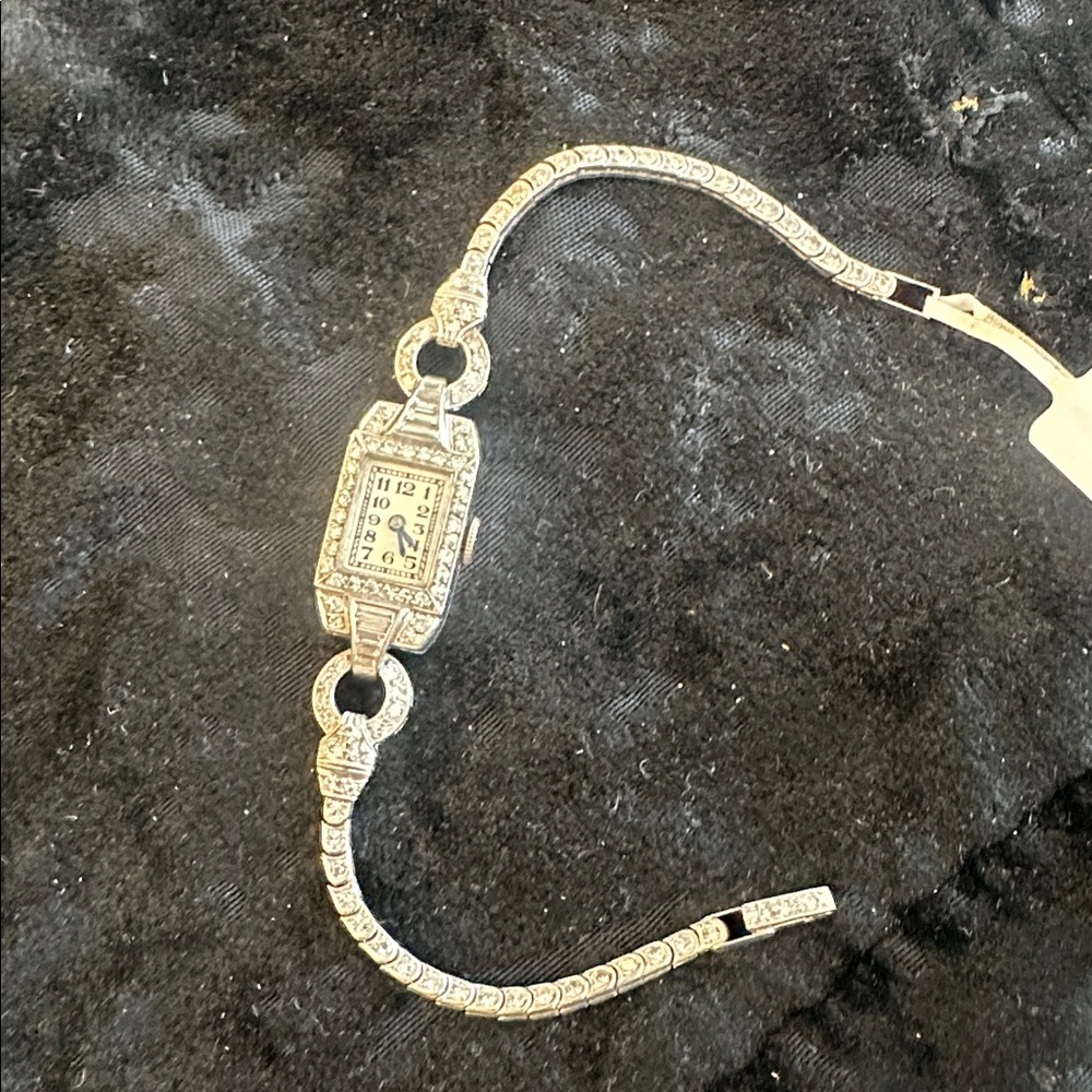 Beautiful vintage platinum and diamond cocktail watch - Picture 3 of 3